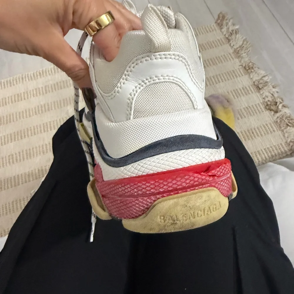 Balenciaga White and Cream Women's Sneakers - Picture 10 of 12